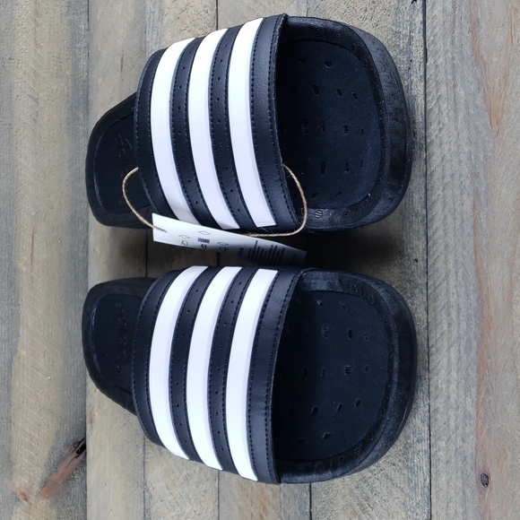 adidas Adilette Boost Men's Slides Sandals Black White Supreme Cushioning - Picture 5 of 9